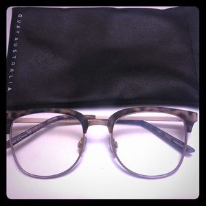 QUAY Australia ‘Evasive’ Blue light